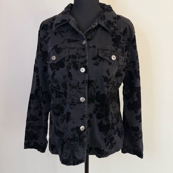 Cynthia Max Jackets & Blazers - Black Floral Flocked Denim Jacket M Snap Front Statement Jacket